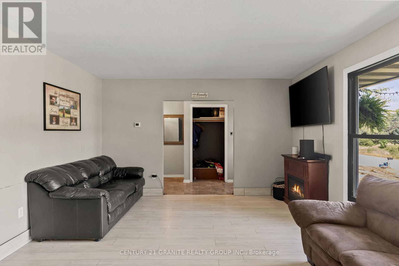 27195 Highway 62 South, Bancroft, Ontario  K0L 1C0 - Photo 6 - X12323963