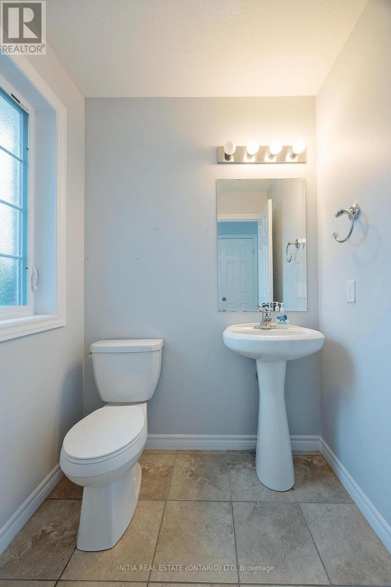 2711 Foxbend Link, London North, Ontario  N6G 5B4 - Photo 17 - X12323973
