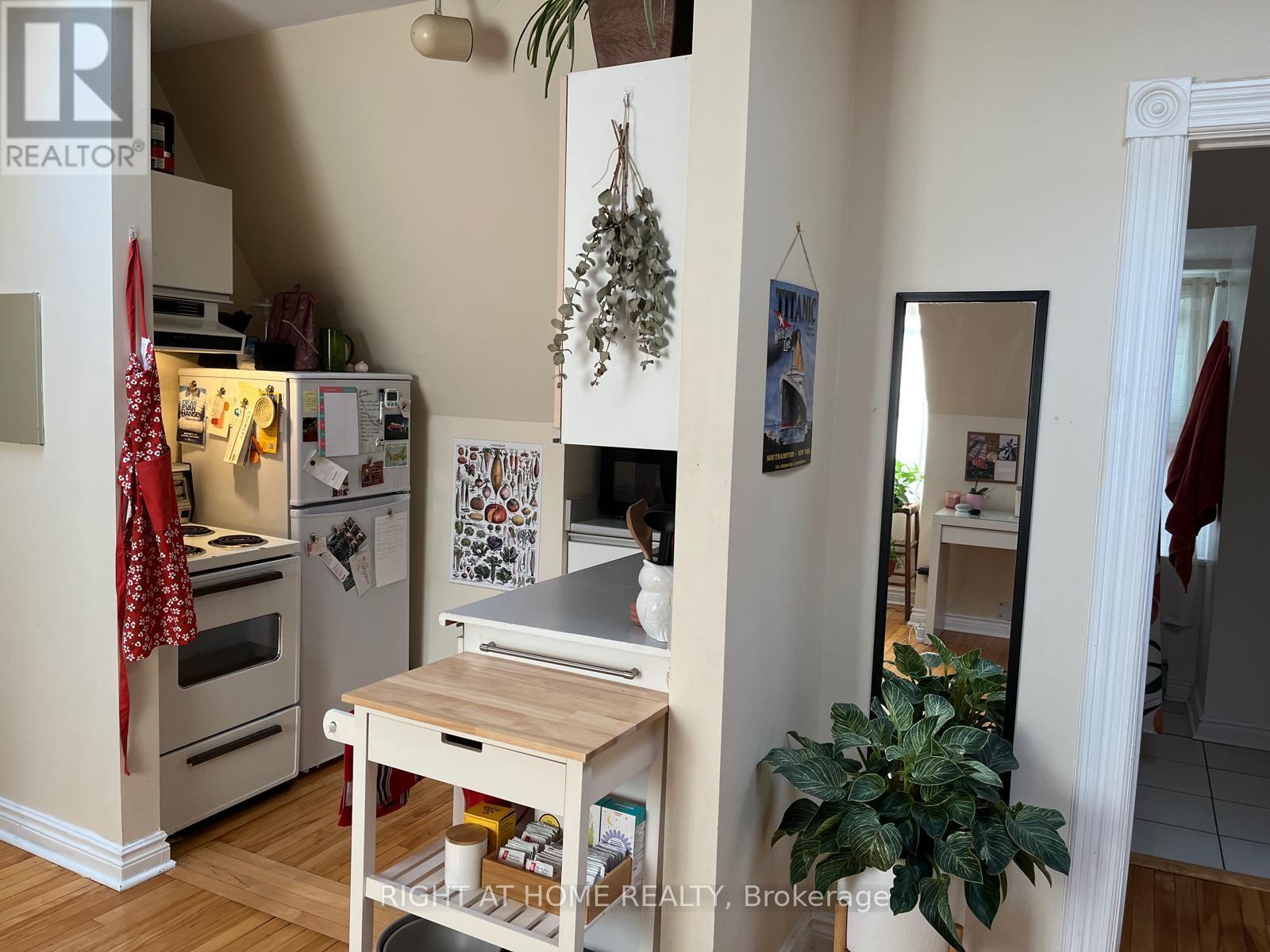 Apt. 5 - 294 Somerset Street W, Ottawa, Ontario  K2P 0J6 - Photo 10 - X12324005