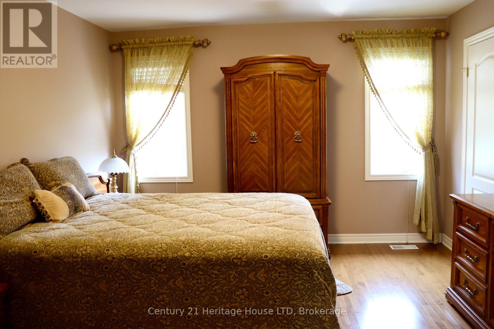 8292 Feren Drive S, Niagara Falls, Ontario  L2H 3M9 - Photo 29 - X12323971