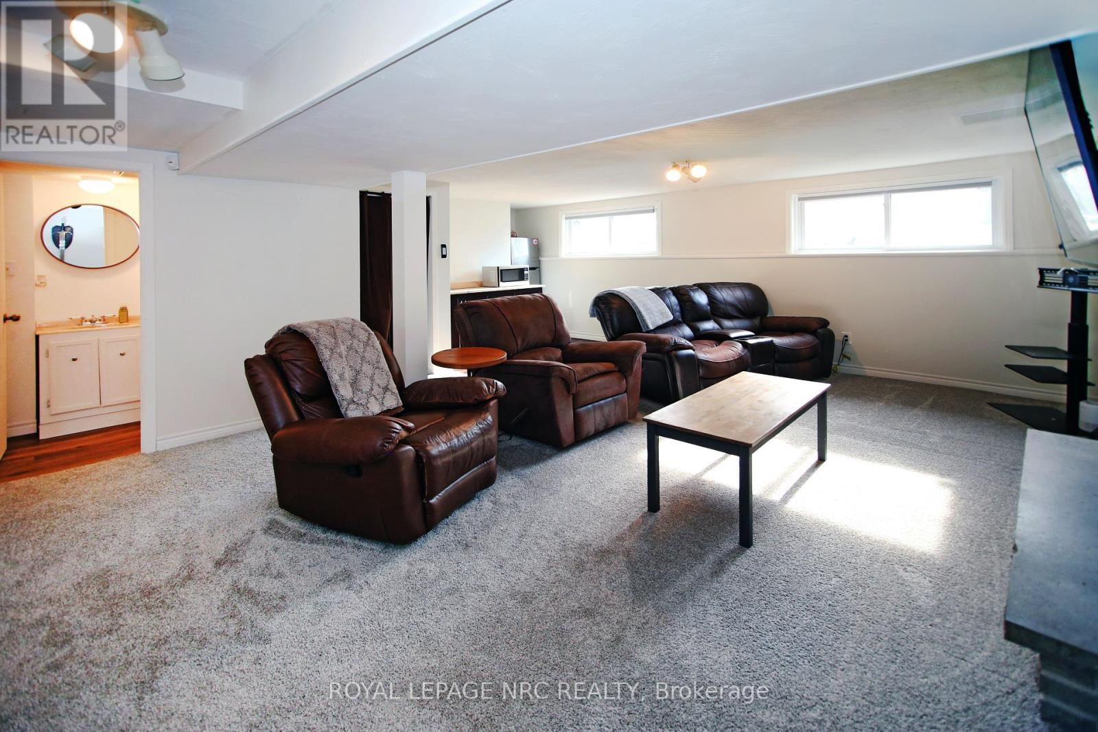 410 Lakeside Road, Fort Erie, Ontario  L2A 4X5 - Photo 28 - X12324030
