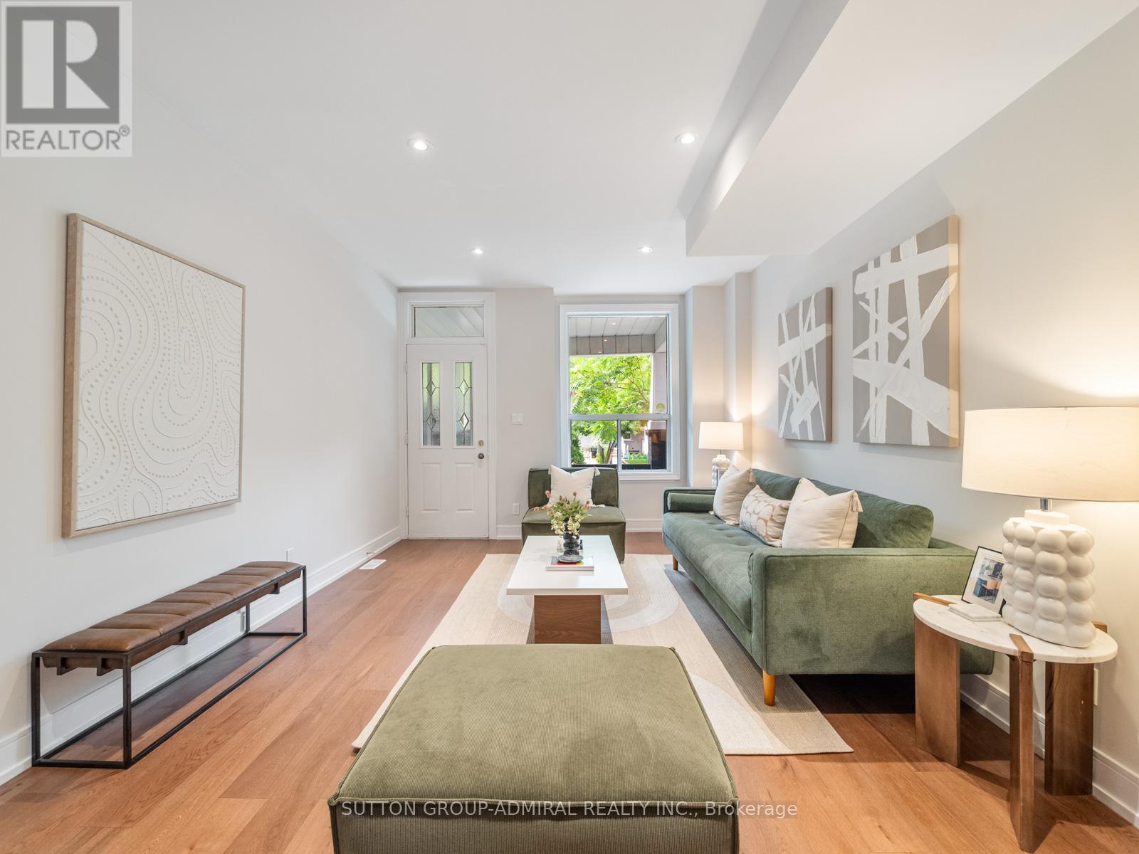 398 Crawford Street, Toronto, Ontario  M6J 2V9 - Photo 6 - C12323870