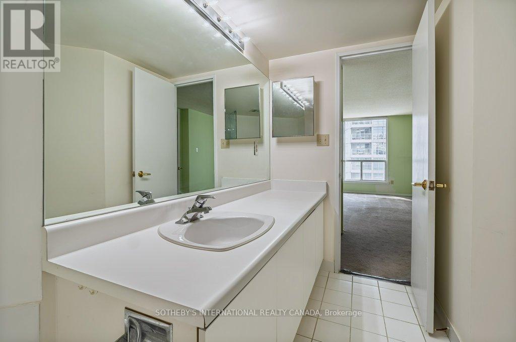 1105 - 30 Holly Street, Toronto, Ontario  M4S 3C2 - Photo 27 - C12323940