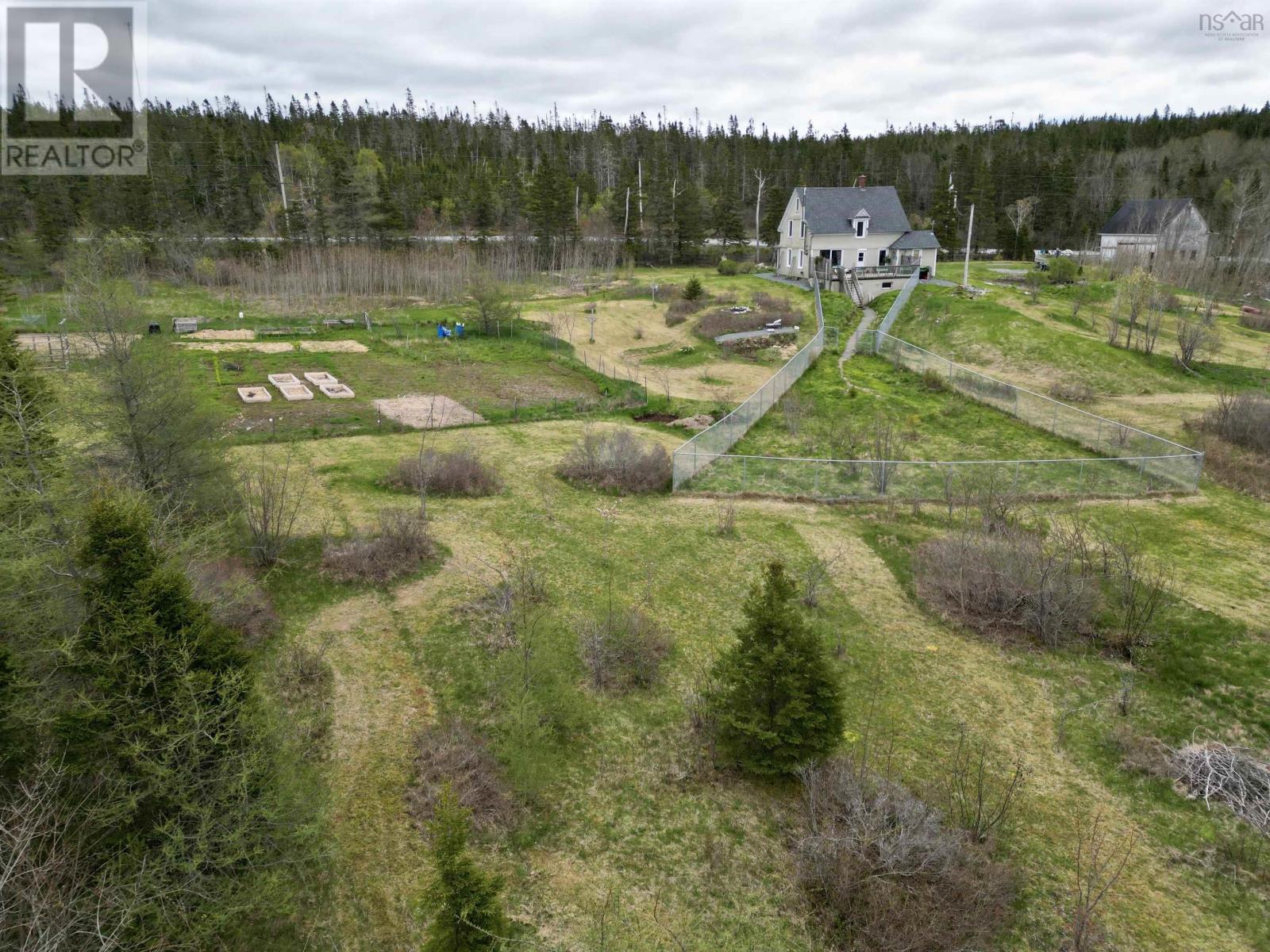 3463 Loch Lomond Rd., Loch Lomond, Nova Scotia  B2E 1C5 - Photo 3 - 202512130
