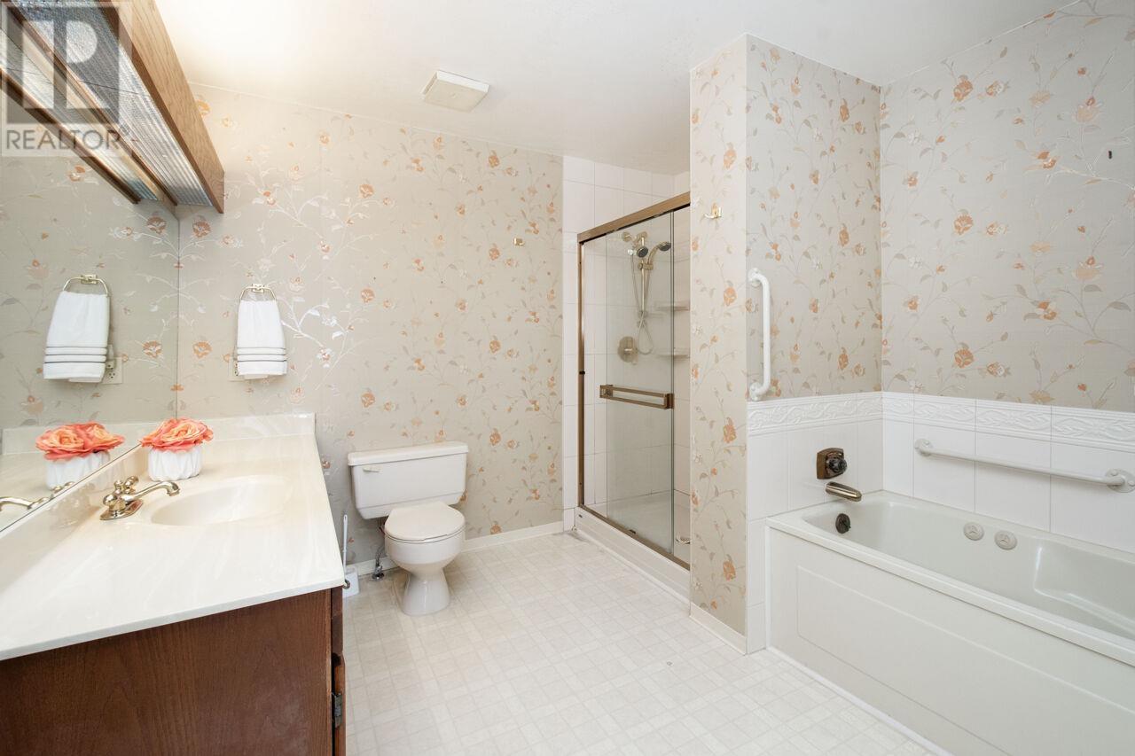 202 225 24th Street, West Vancouver, British Columbia  V7V 4G9 - Photo 17 - R3033294