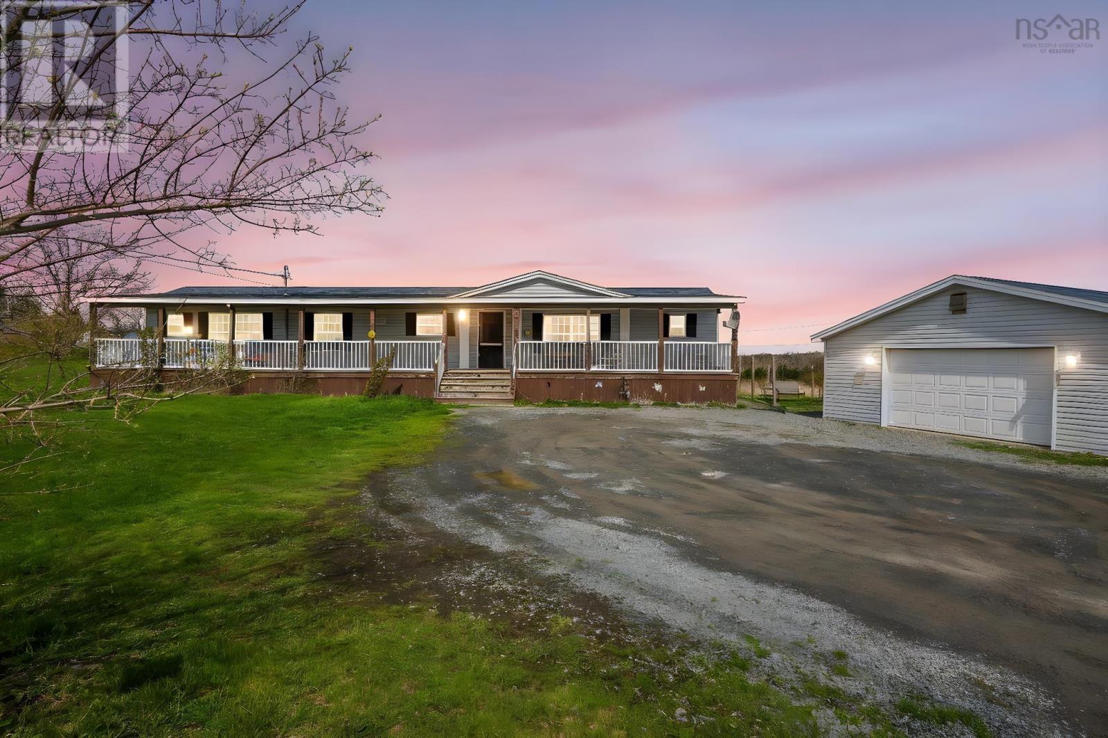 6145 Highway 215, Cheverie, Nova Scotia  B0N 2A0 - Photo 22 - 202510248