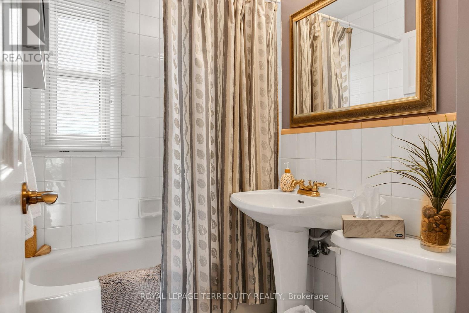 74 Silver Shadow Path, Toronto, Ontario  M9C 4Y2 - Photo 22 - W12323805