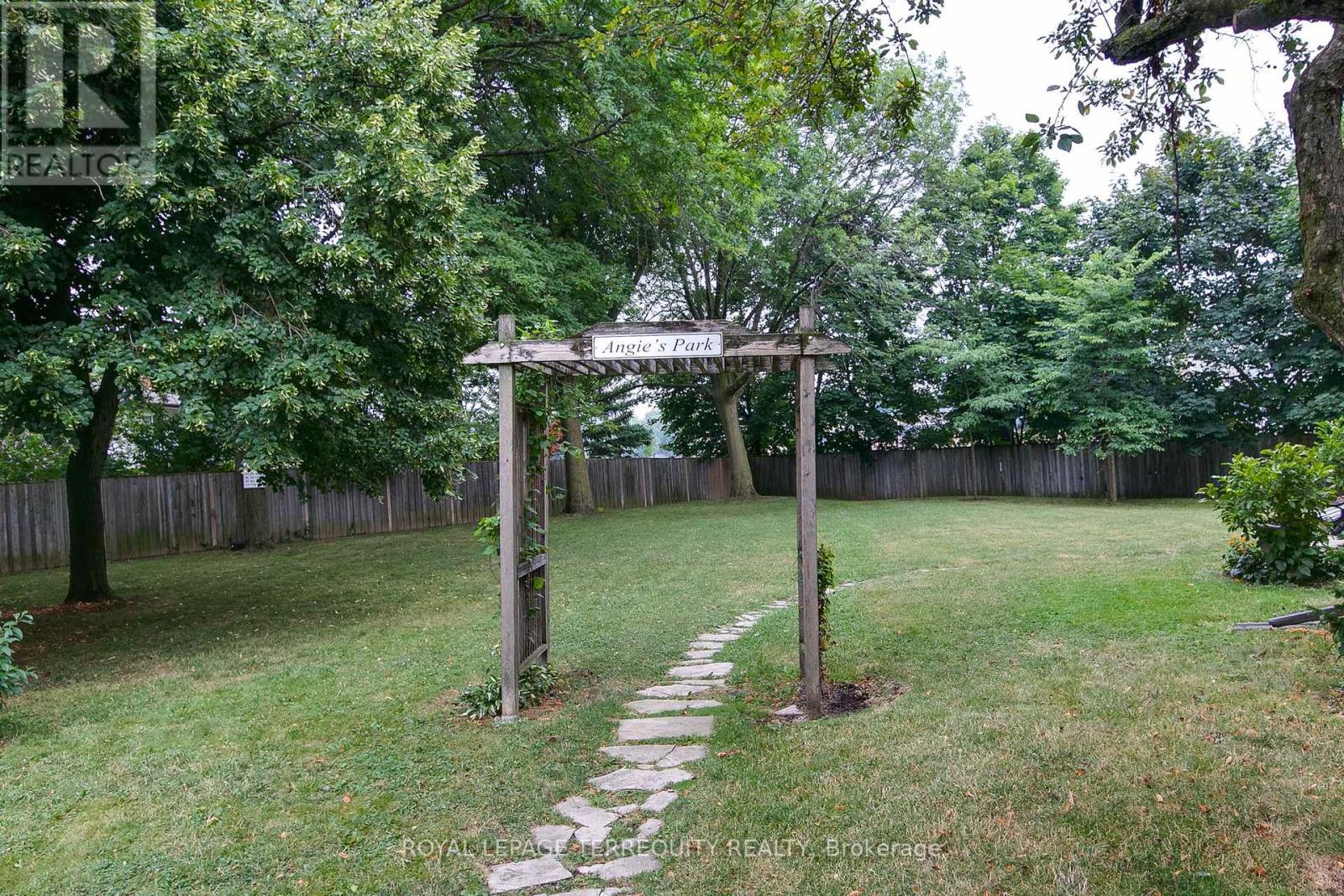 74 Silver Shadow Path, Toronto, Ontario  M9C 4Y2 - Photo 27 - W12323805