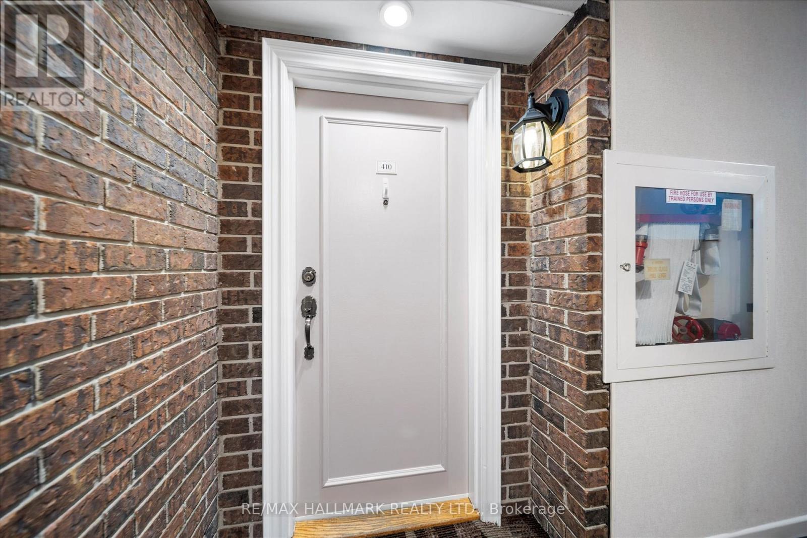Property at 410 - 3 LISA STREET image 3