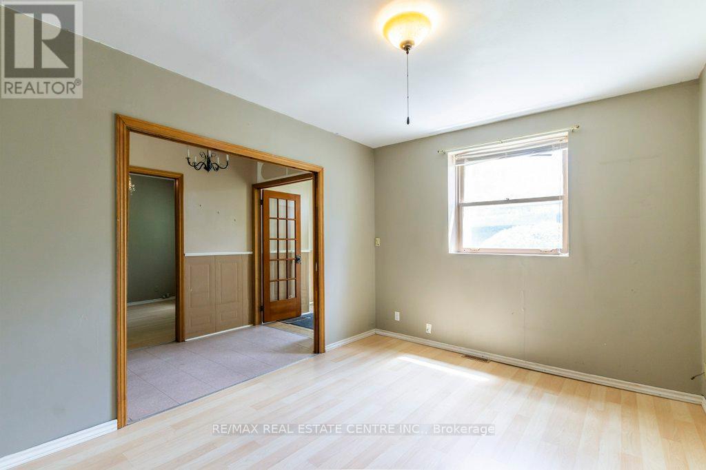 215-217 Queen Street, Milton, Ontario  L9T 1K3 - Photo 14 - W12323884