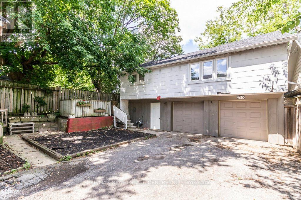 215-217 Queen Street, Milton, Ontario  L9T 1K3 - Photo 32 - W12323884