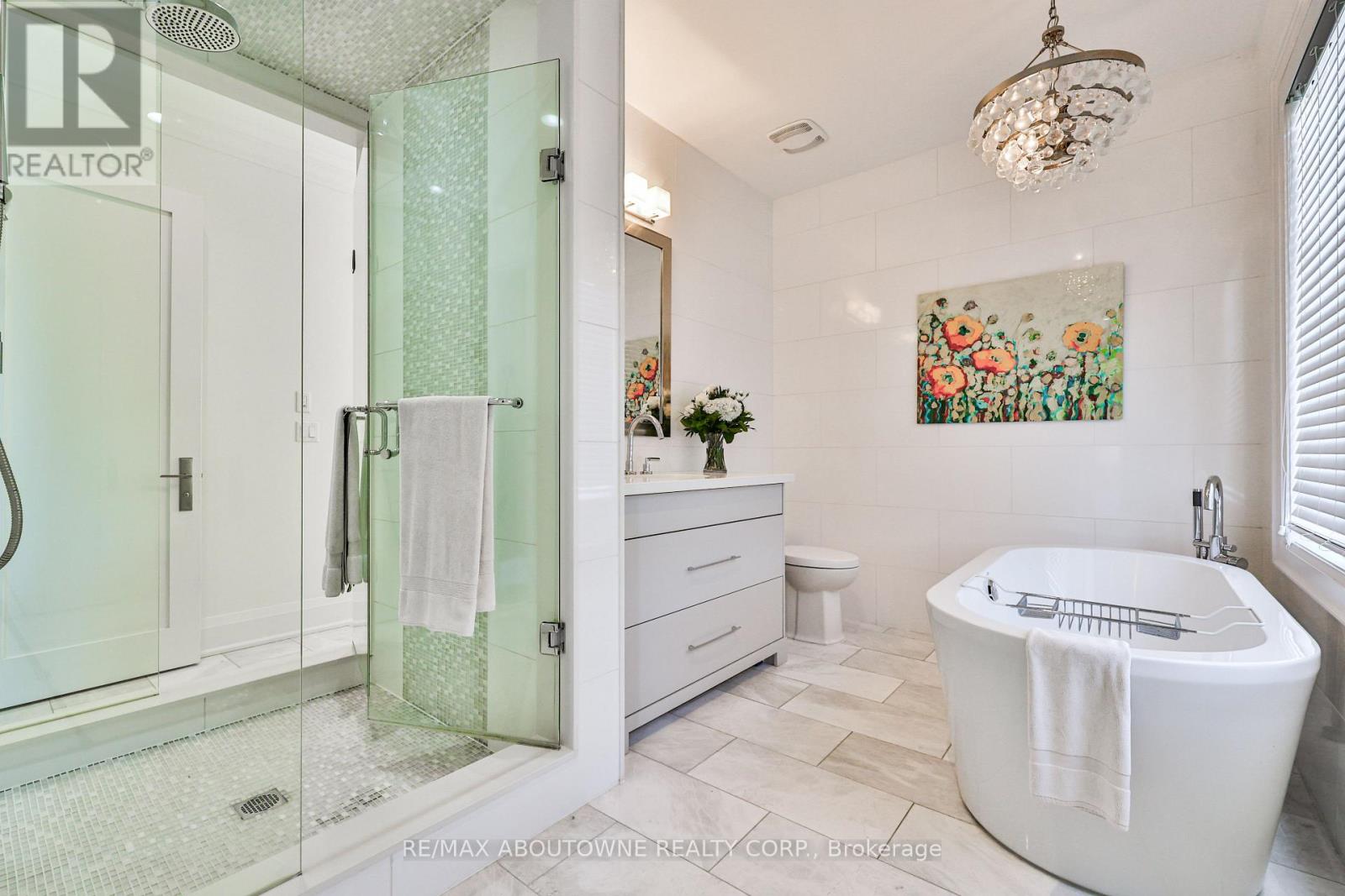 283 Jennings Crescent, Oakville, Ontario  L6L 1W3 - Photo 18 - W12323896