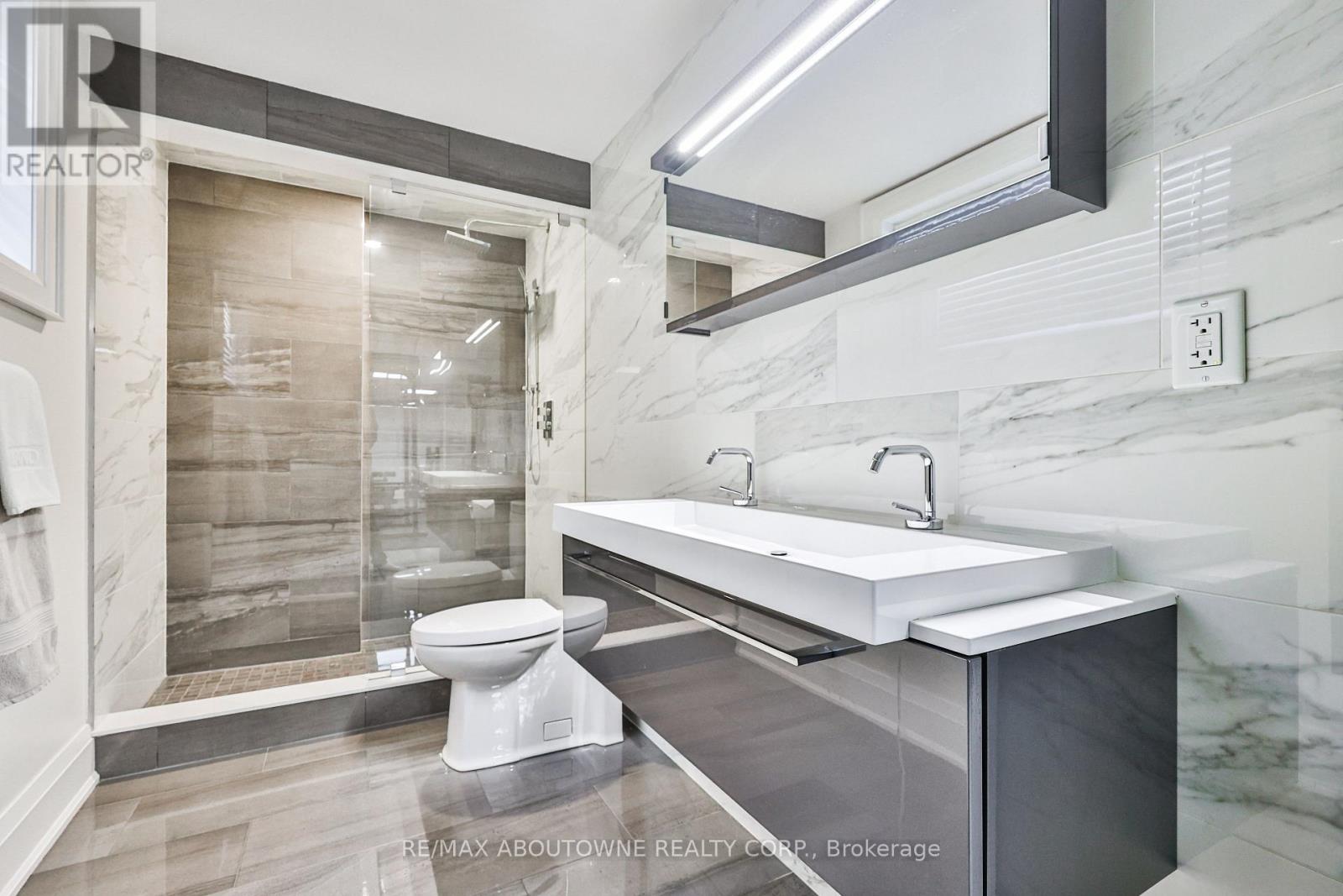 283 Jennings Crescent, Oakville, Ontario  L6L 1W3 - Photo 27 - W12323896
