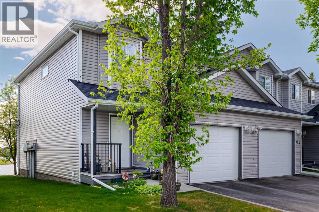 Property at 246 Taracove Place NE image 3