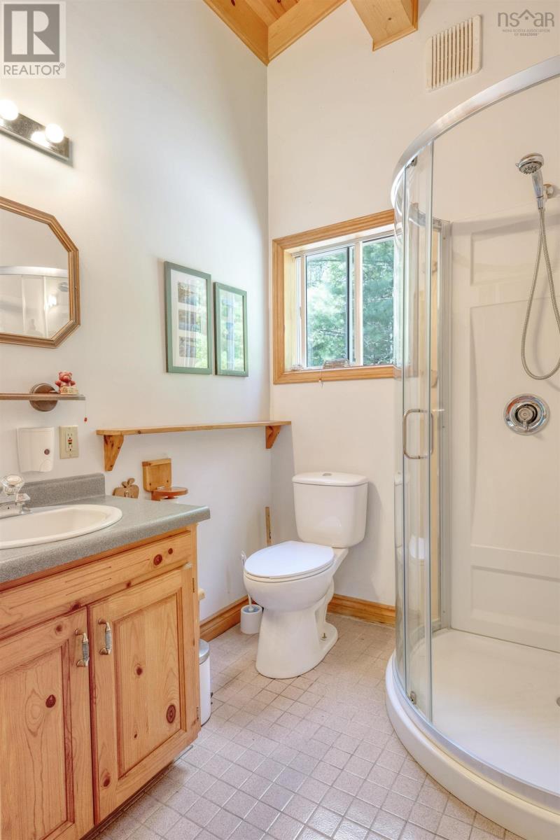 569 Peters Point Road, South Brookfield, Nova Scotia  B0T 1X0 - Photo 18 - 202519342