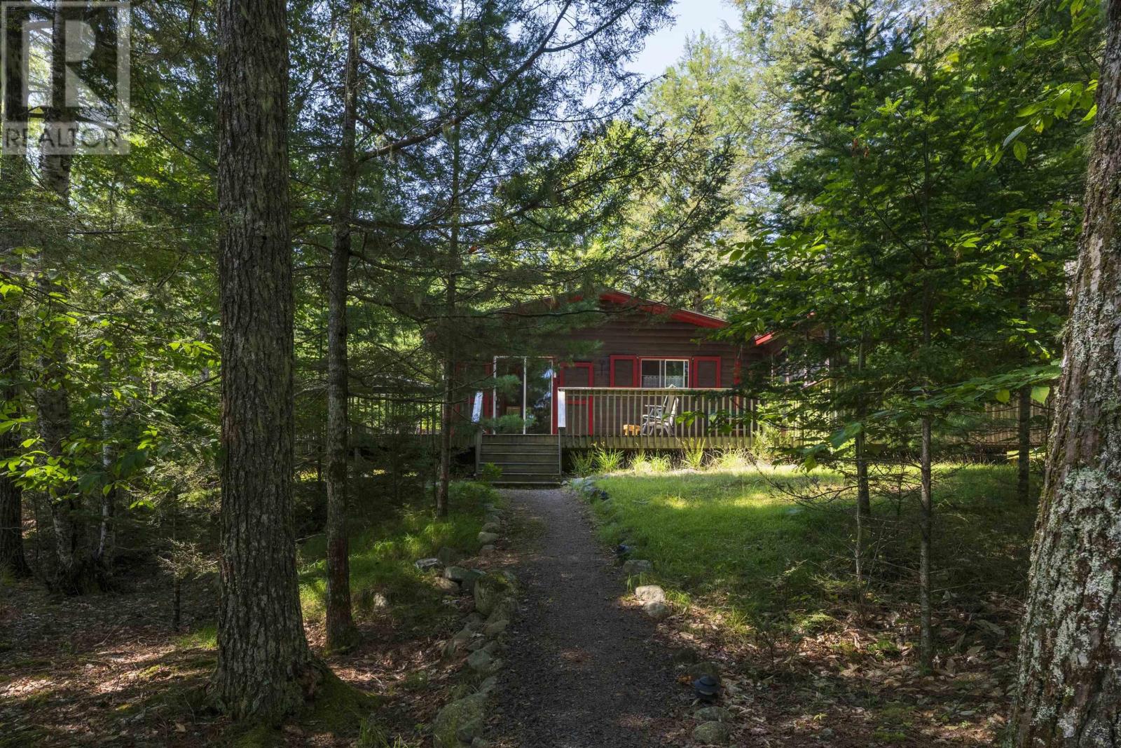 569 Peters Point Road, South Brookfield, Nova Scotia  B0T 1X0 - Photo 7 - 202519342