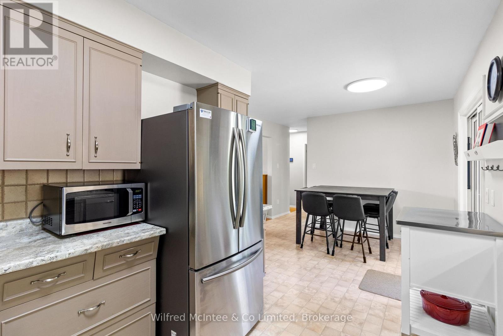 432 Elgin Street, Kincardine, Ontario  N2Z 2V4 - Photo 16 - X12324082