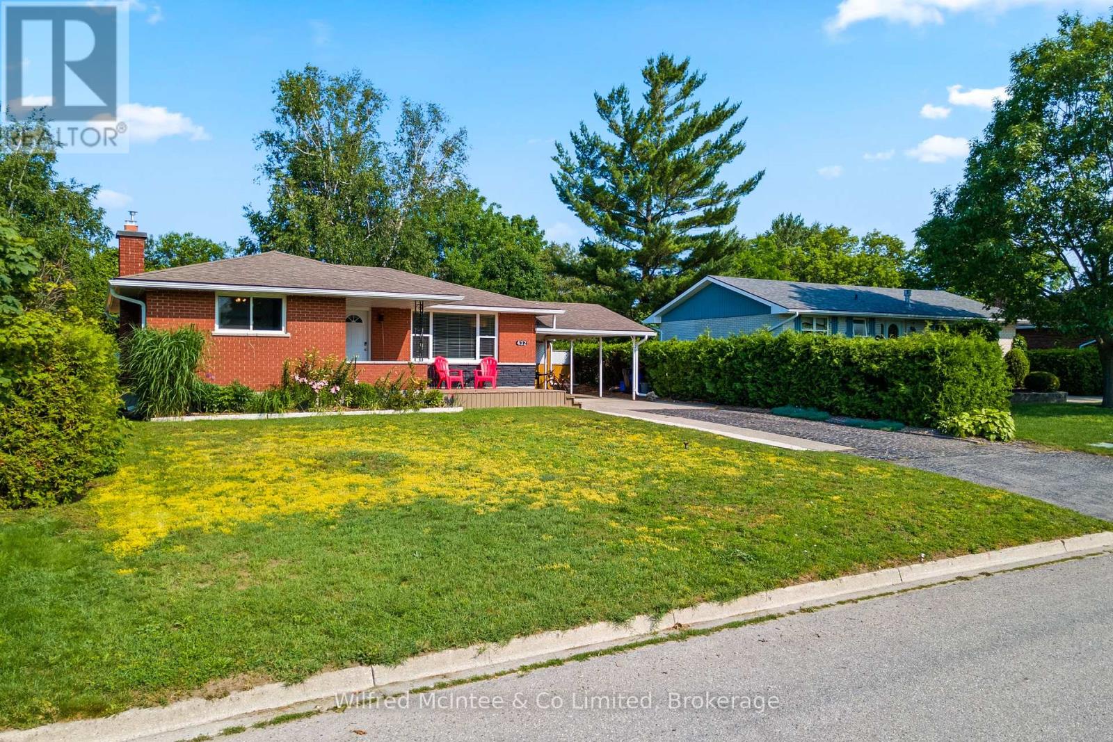 432 Elgin Street, Kincardine, Ontario  N2Z 2V4 - Photo 2 - X12324082