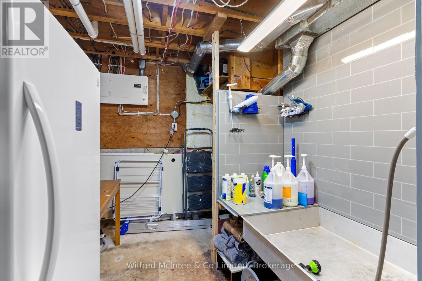 432 Elgin Street, Kincardine, Ontario  N2Z 2V4 - Photo 34 - X12324082