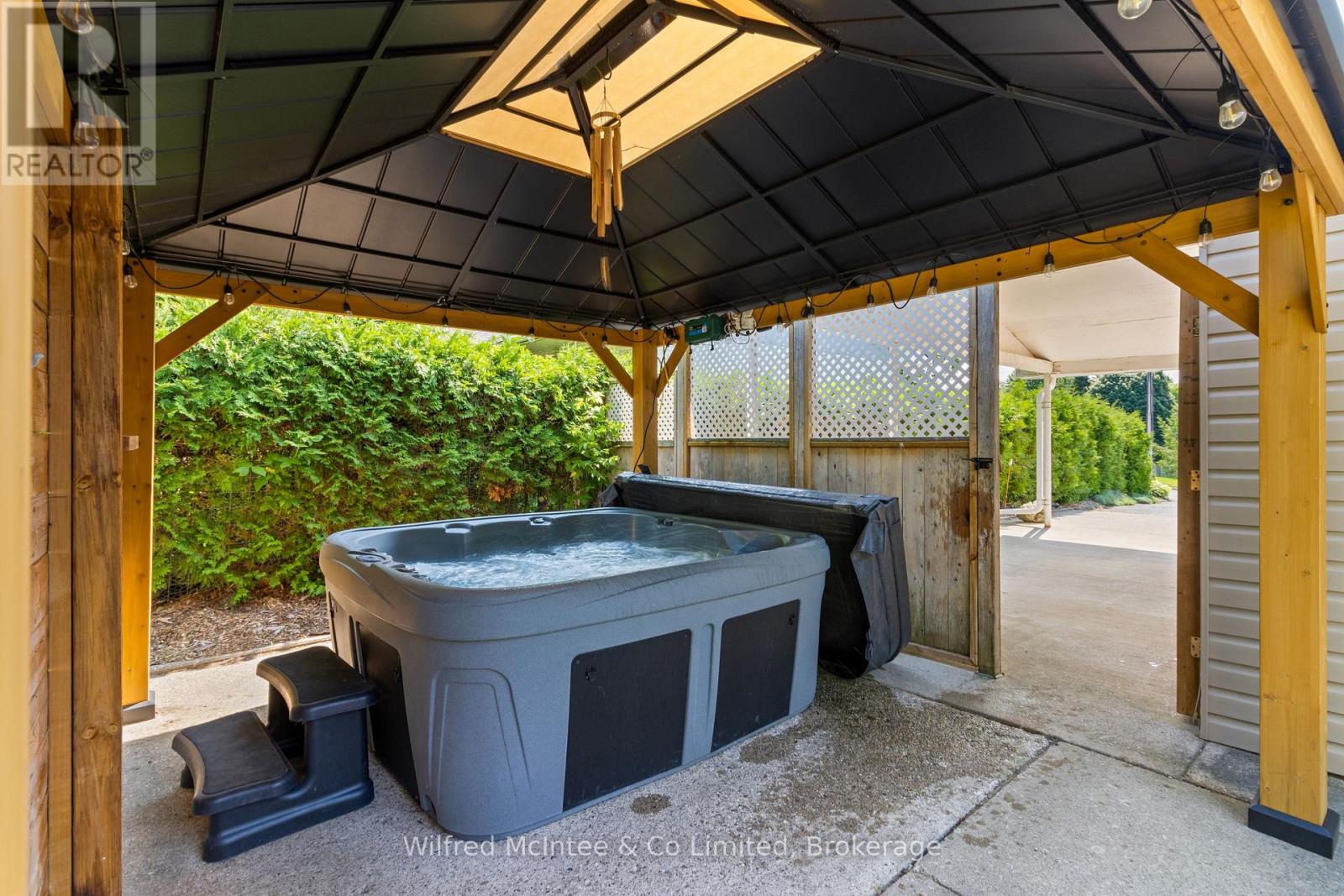 432 Elgin Street, Kincardine, Ontario  N2Z 2V4 - Photo 40 - X12324082
