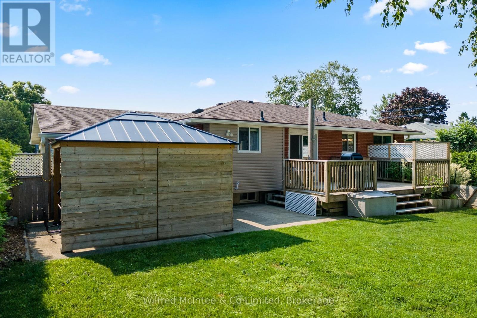 432 Elgin Street, Kincardine, Ontario  N2Z 2V4 - Photo 41 - X12324082