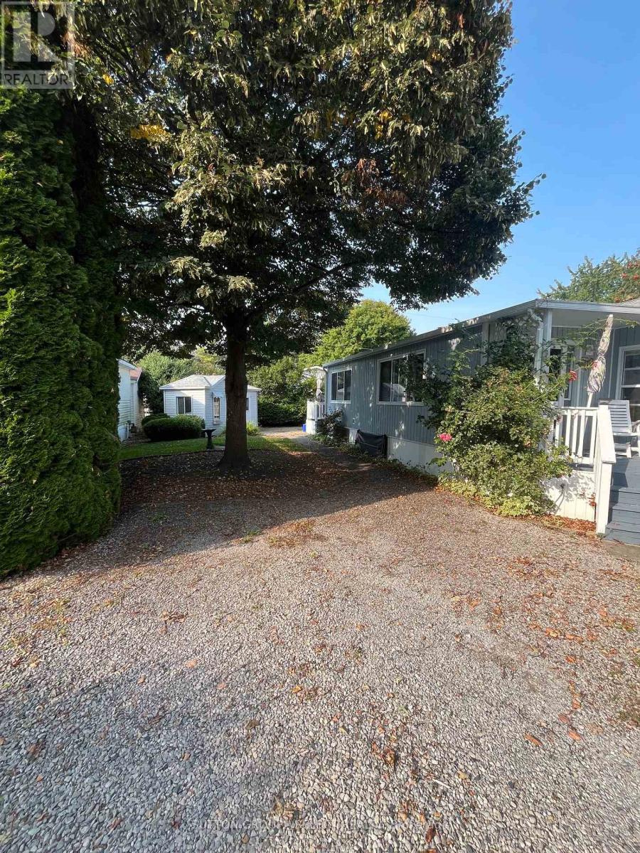 22 - 77307 Bluewater Highway, Bluewater, Ontario  N0M 1G0 - Photo 4 - X12324207