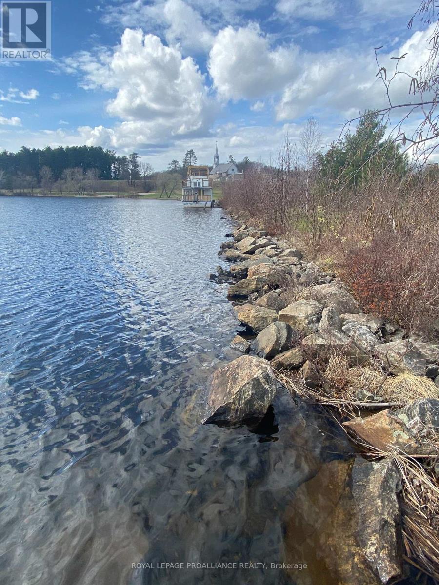 107a Lakeshore Drive, Madawaska Valley, Ontario  K0J 1B0 - Photo 12 - X12307123