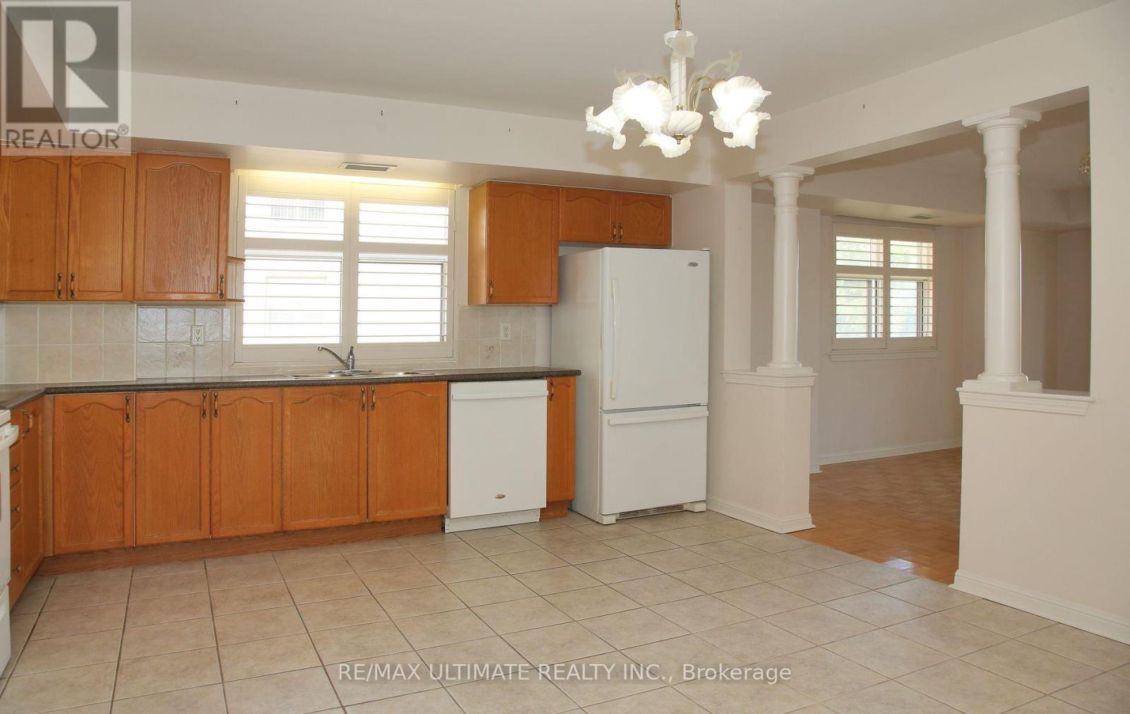 307 - 2500 Rutherford Road, Vaughan, Ontario  L4K 5N7 - Photo 13 - N12323763