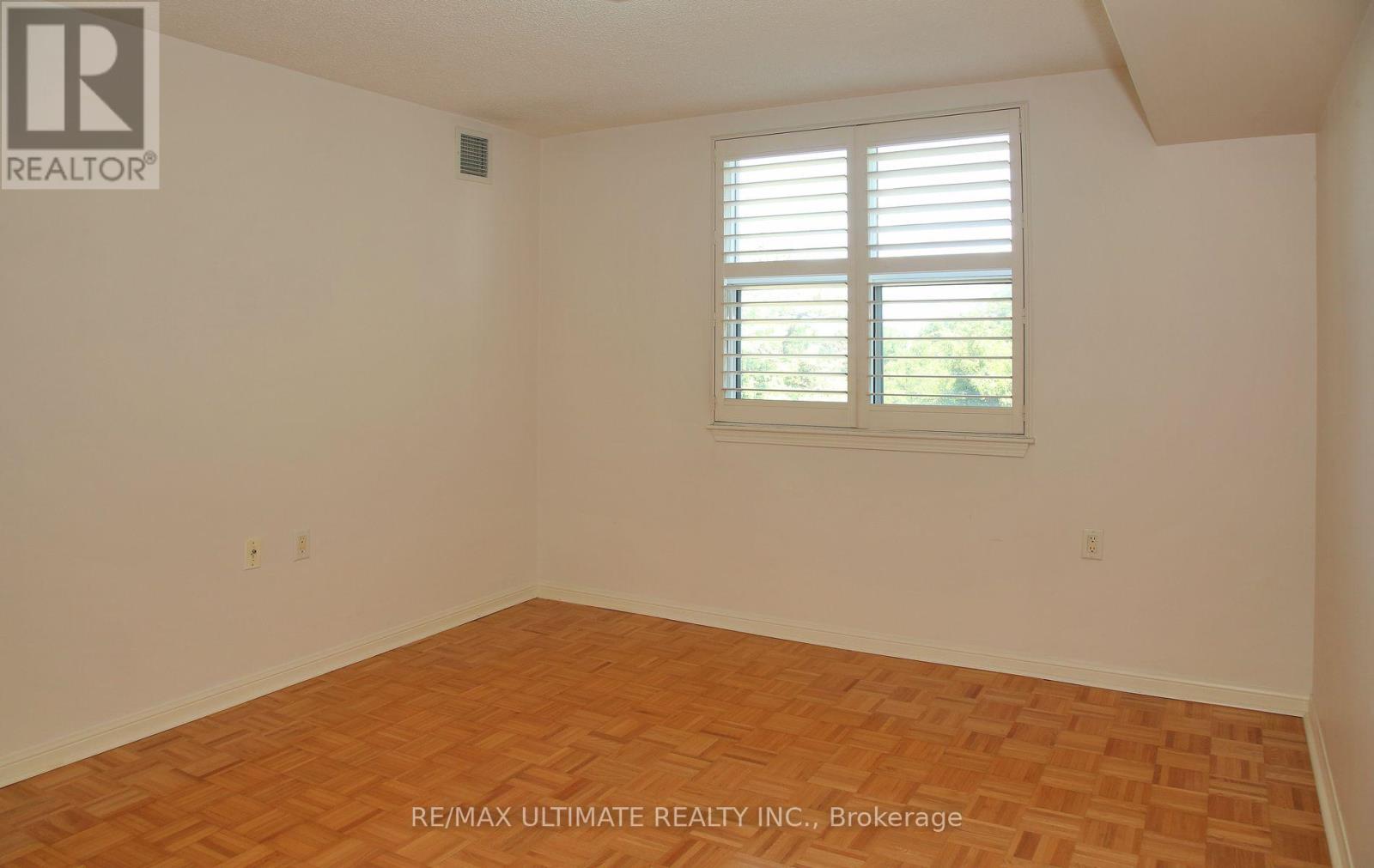 307 - 2500 Rutherford Road, Vaughan, Ontario  L4K 5N7 - Photo 35 - N12323763