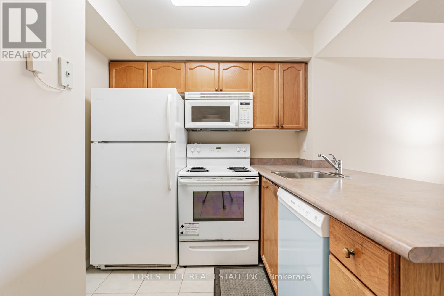 Property at 1501 - 30 HARRISON GARDEN BOULEVARD image 4