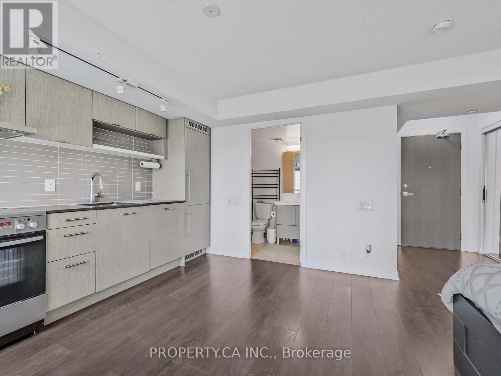 1007 - 365 Church Street, Toronto, Ontario  M5B 1Z9 - Photo 3 - C12324028