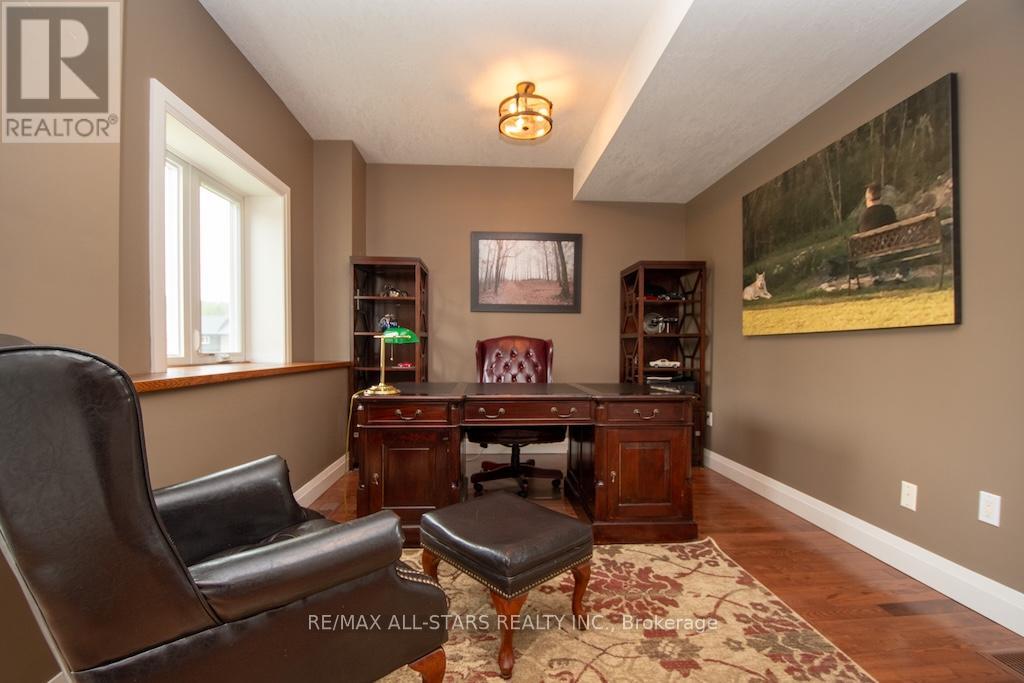 15 Rustlewood Avenue, Kawartha Lakes, Ontario  L0A 1A0 - Photo 15 - X12324095