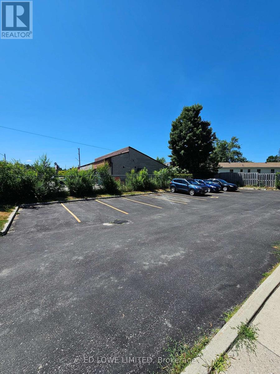 82 Fittons Road E, Orillia, Ontario  L3V 2J5 - Photo 10 - S12323957
