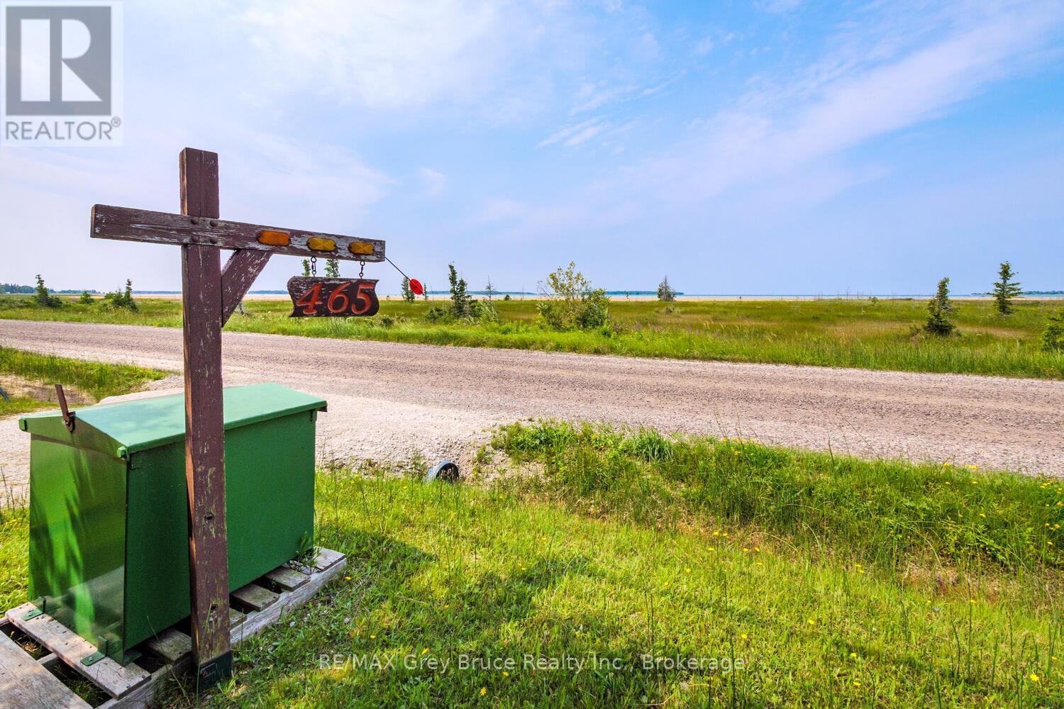 465 Shoreline Avenue, South Bruce Peninsula, Ontario  N0H 2T0 - Photo 34 - X12324227