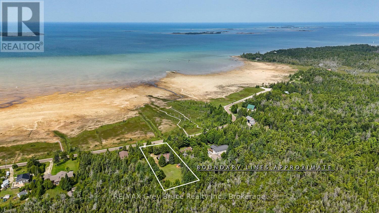 465 Shoreline Avenue, South Bruce Peninsula, Ontario  N0H 2T0 - Photo 37 - X12324227