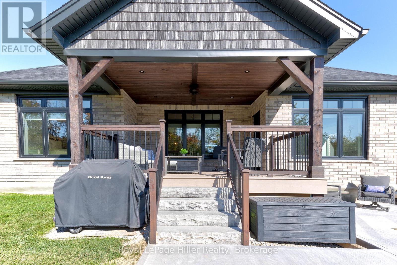 125 Pugh Street E, Perth East, Ontario  N0K 1M0 - Photo 42 - X12324244