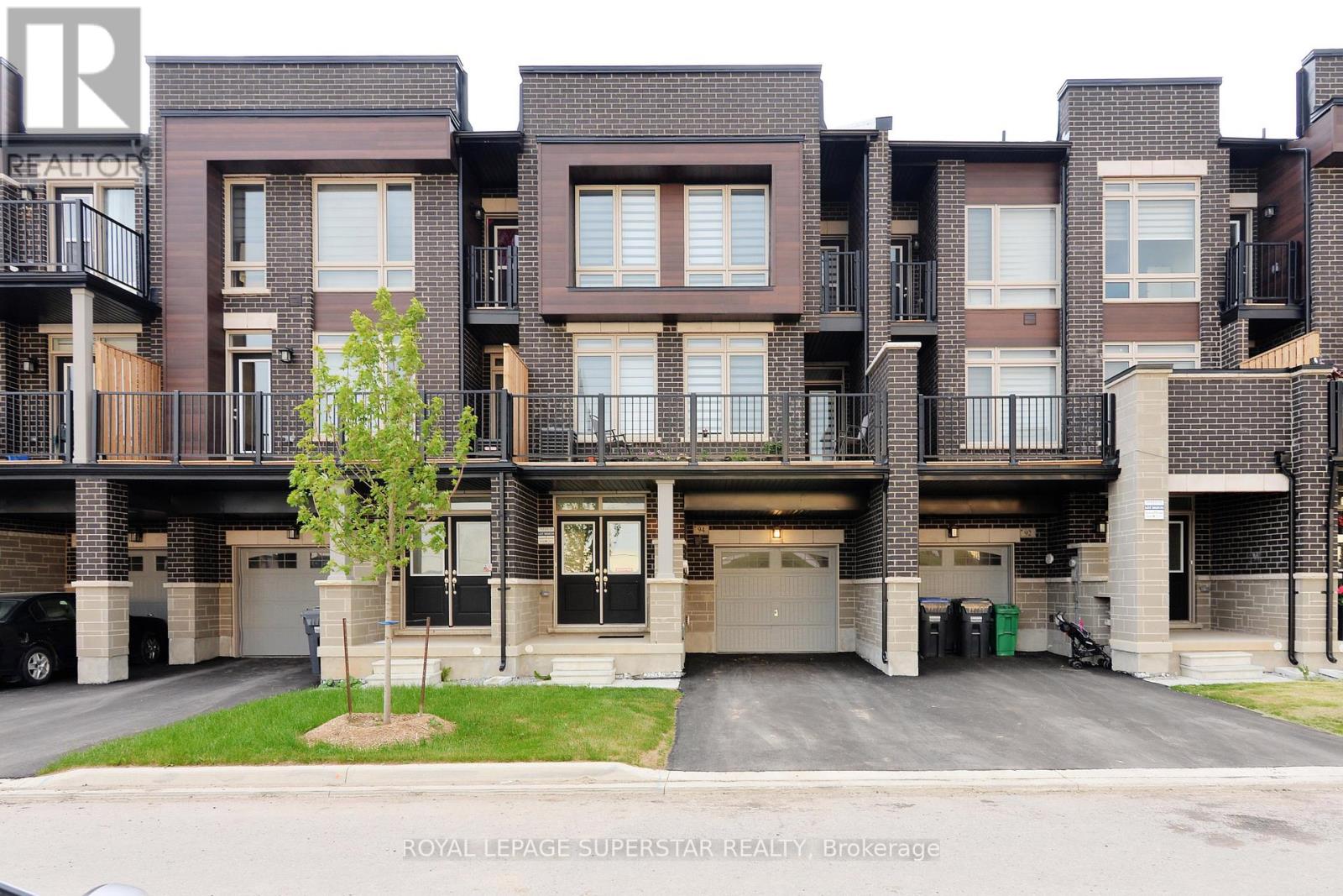 Property at 94 DONALD FICHT CRESCENT image 1