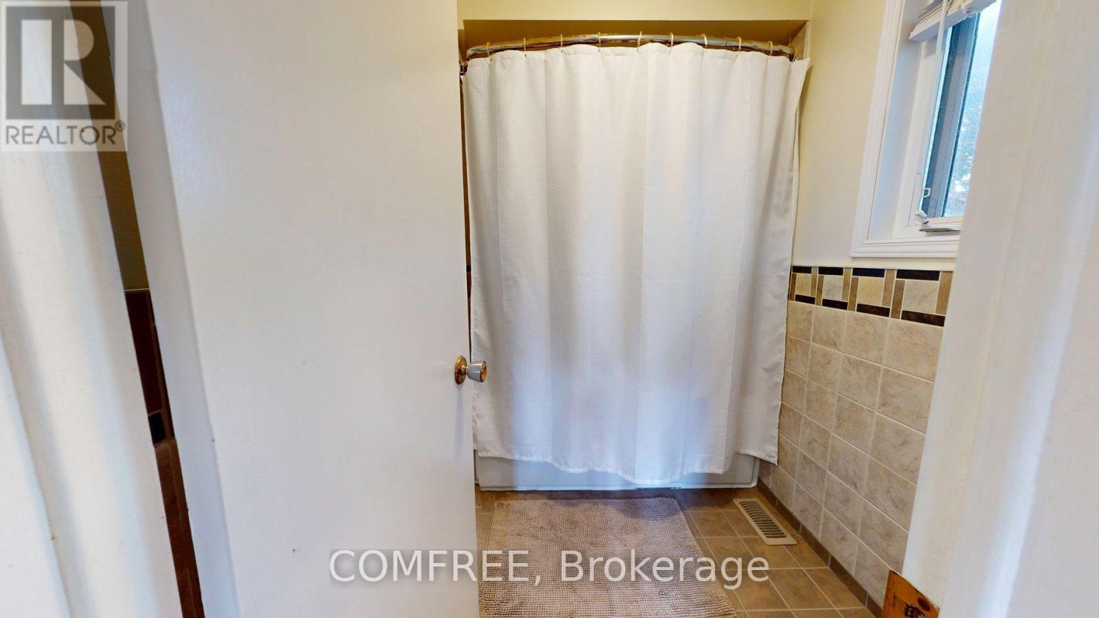 204 Grace Avenue, Russell, Ontario  K4R 1B4 - Photo 9 - X12317620