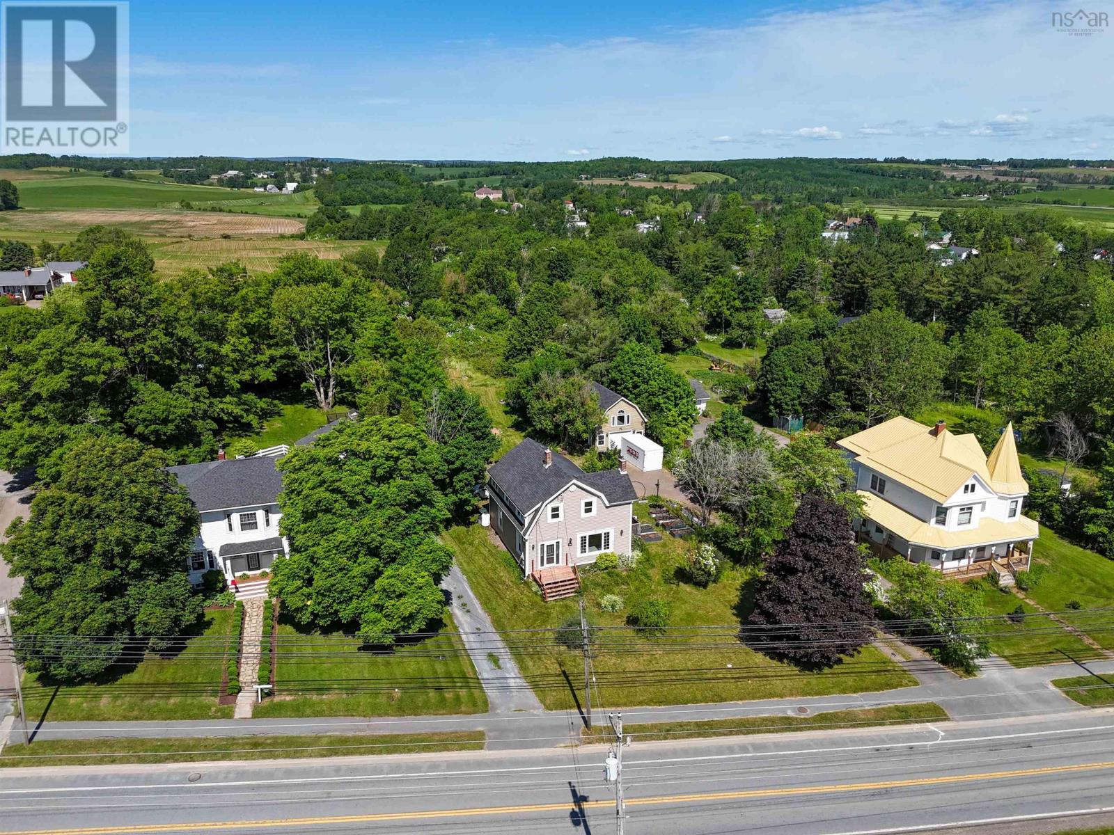 2780 Highway 2, Shubenacadie, Nova Scotia  B0N 2H0 - Photo 2 - 202516129