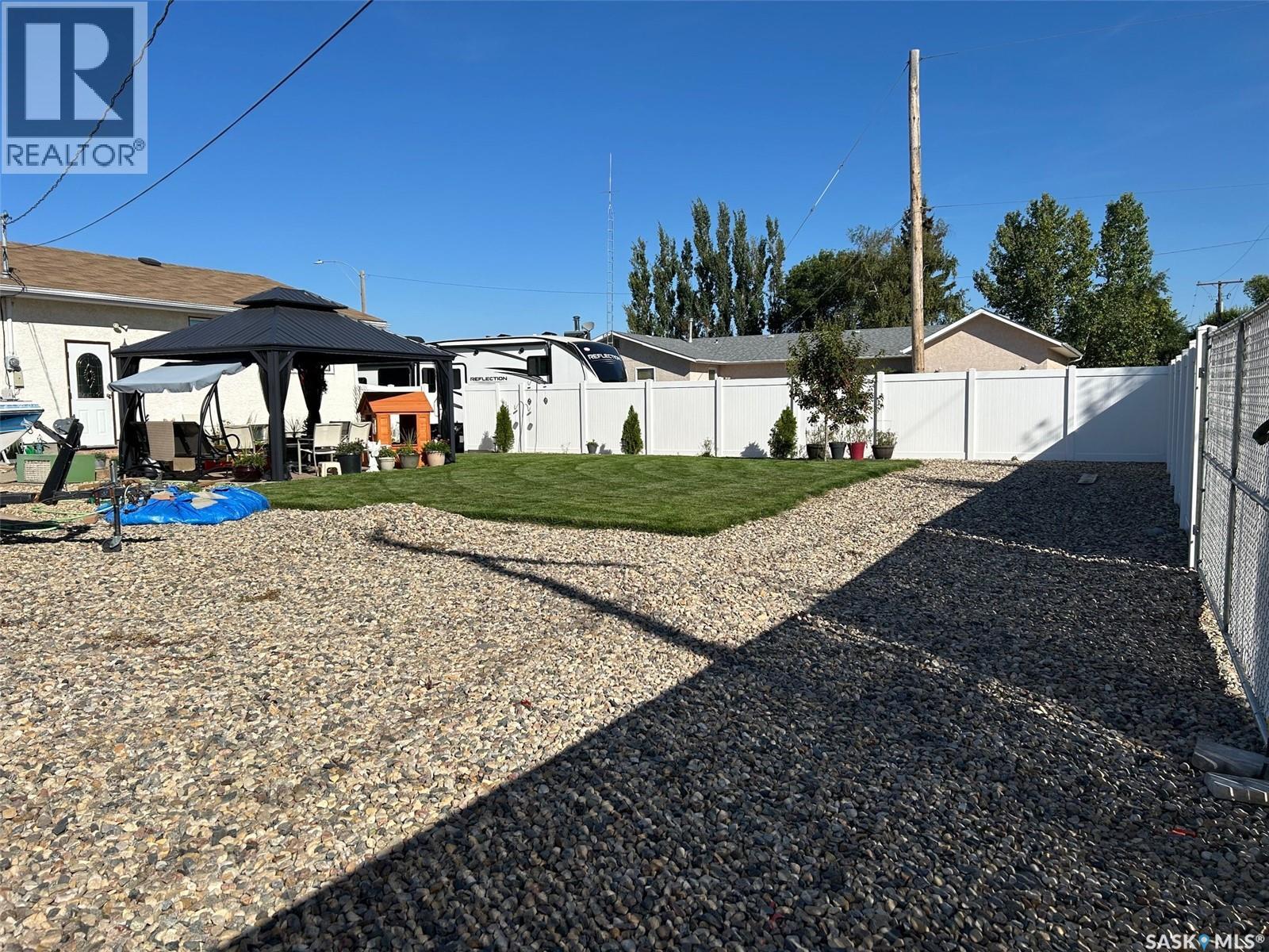 403 2nd Avenue W, Montmartre, Saskatchewan  S0G 3M0 - Photo 18 - SK005615