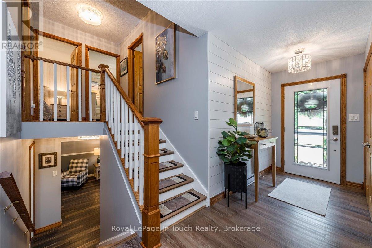 14 Maplegate Road, Tiny, Ontario  L0L 2T0 - Photo 12 - S12249027