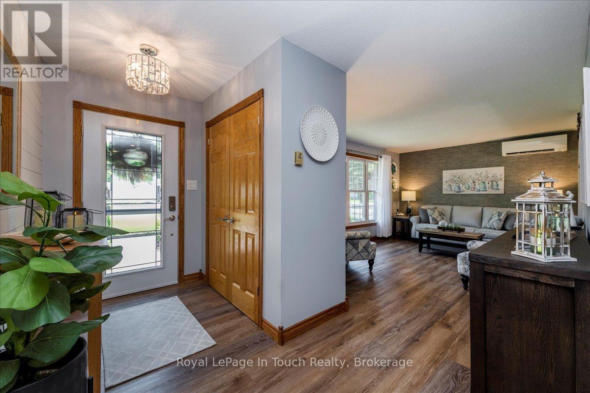 14 Maplegate Road, Tiny, Ontario  L0L 2T0 - Photo 4 - S12249027