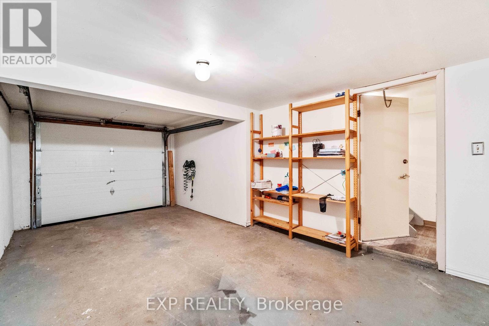 10 Claudette Gate, Hamilton, Ontario  L9B 1T5 - Photo 23 - X12324023
