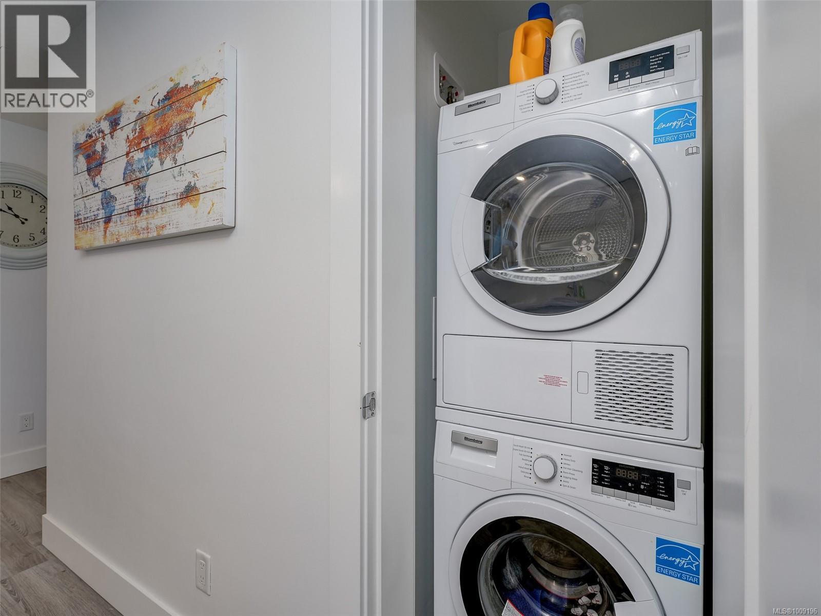 1404 777 Herald St, Victoria, British Columbia  V8W 1S5 - Photo 16 - 1009196