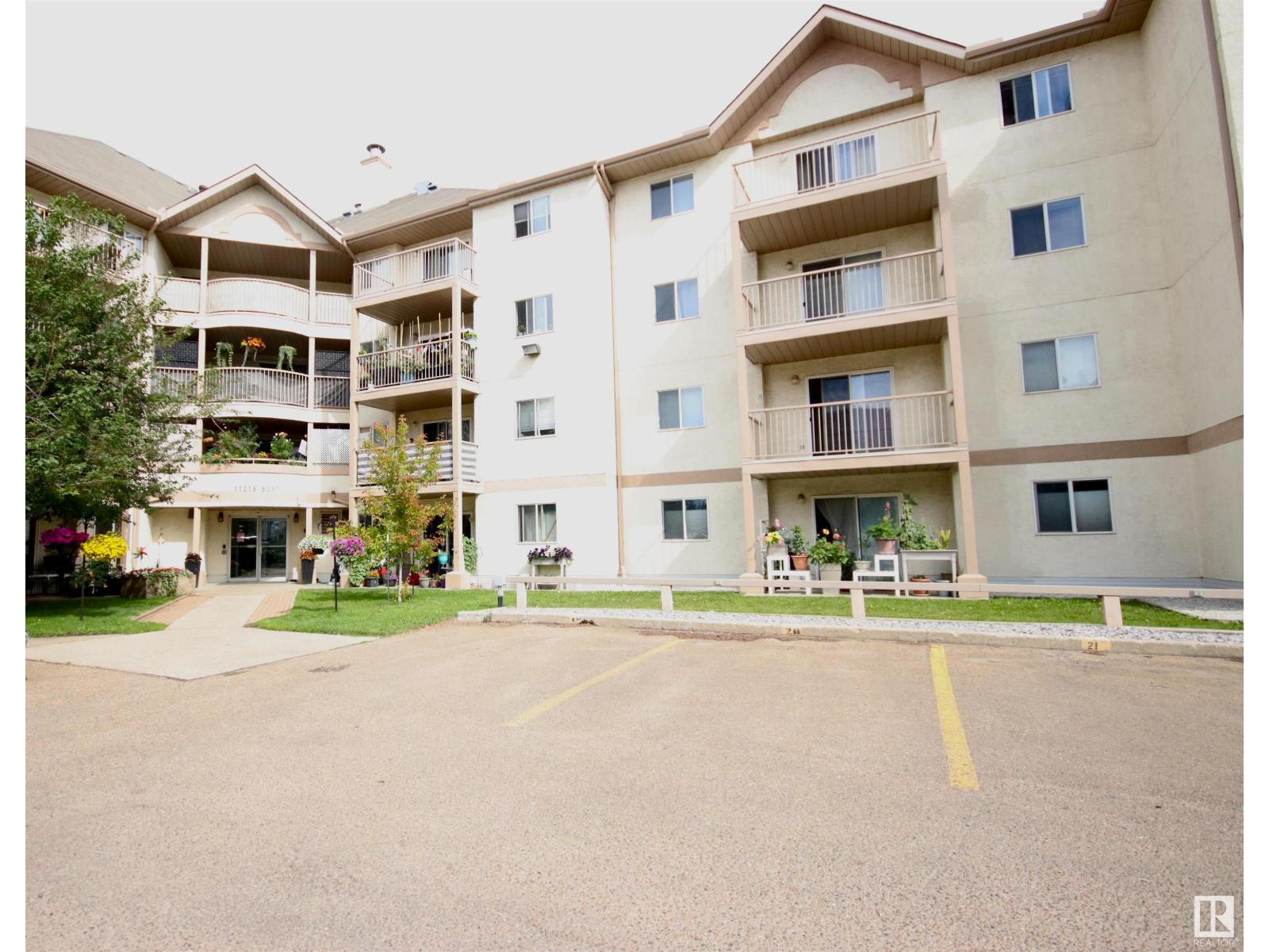 #305 11218 80 St Nw, Edmonton, Alberta  T5B 4V9 - Photo 2 - E4451182