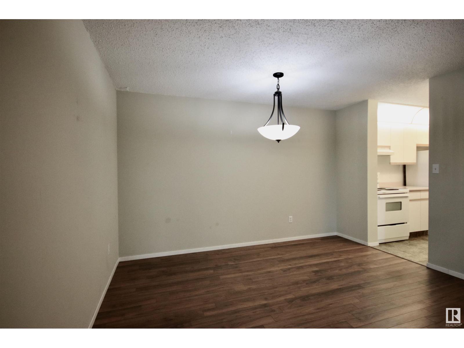 #305 11218 80 St Nw, Edmonton, Alberta  T5B 4V9 - Photo 8 - E4451182