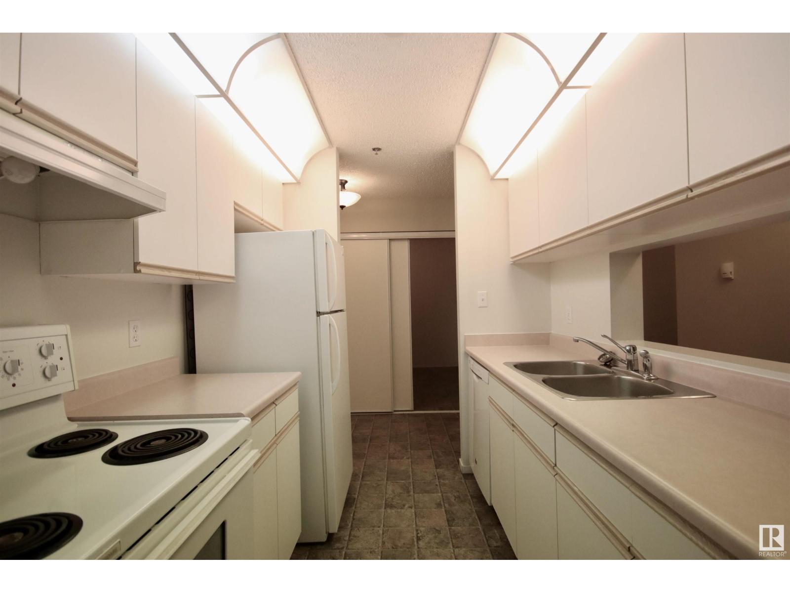 #305 11218 80 St Nw, Edmonton, Alberta  T5B 4V9 - Photo 6 - E4451182