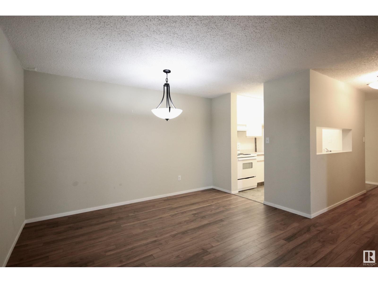 #305 11218 80 St Nw, Edmonton, Alberta  T5B 4V9 - Photo 9 - E4451182