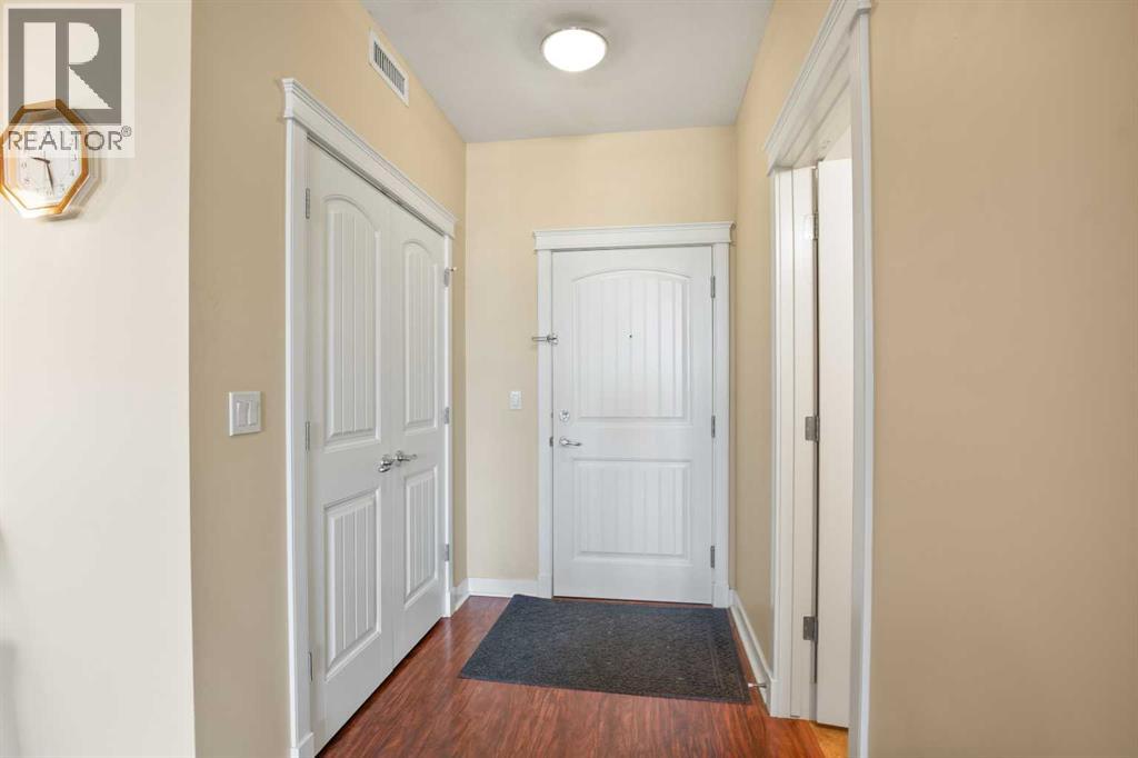 Property at 405, 4707 50 Street image 2