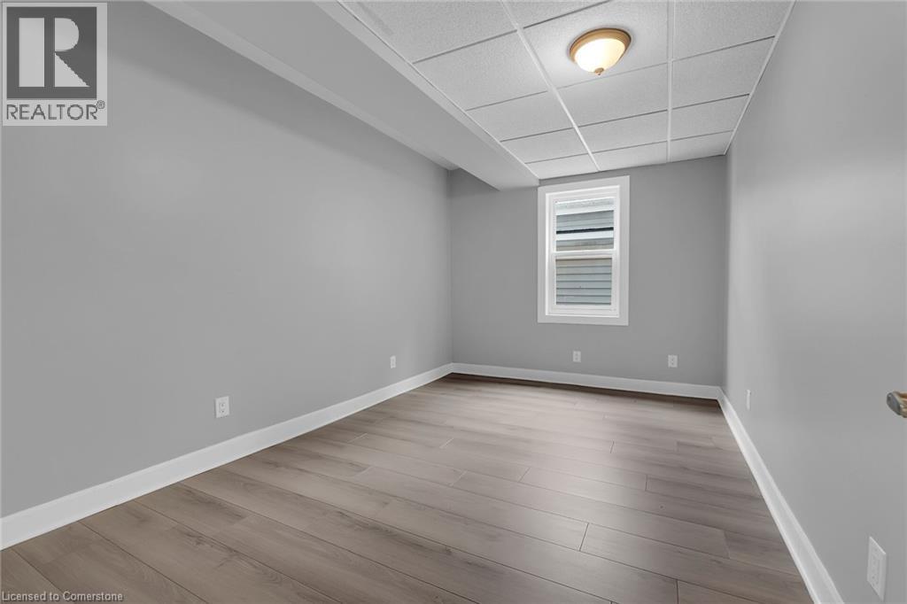 8 Nickel Street, Port Colborne, Ontario  L3K 1B1 - Photo 15 - 40757250